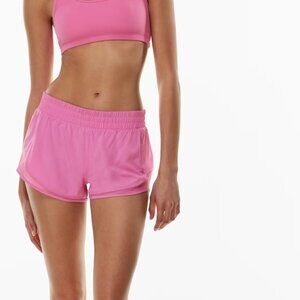 BNWT Golden MoveTech™ Legacy Lo-Rise 2.5" Short Berry Fizz 4